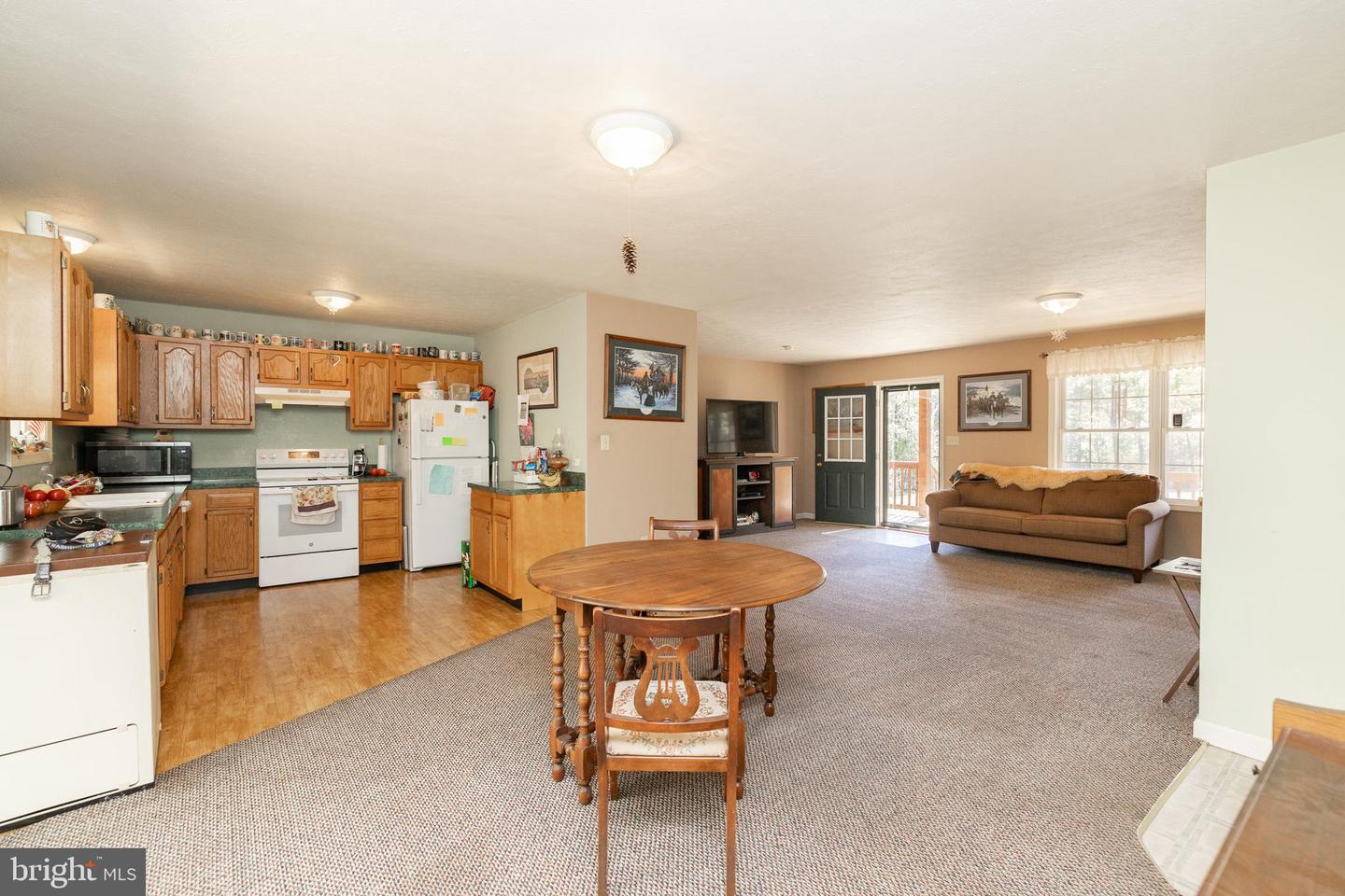 228 SLEEPY WOODS RD, CROSS JUNCTION, Virginia 22625, 3 Bedrooms Bedrooms, ,2 BathroomsBathrooms,Residential,For sale,228 SLEEPY WOODS RD,VAFV2037198 MLS # VAFV2037198