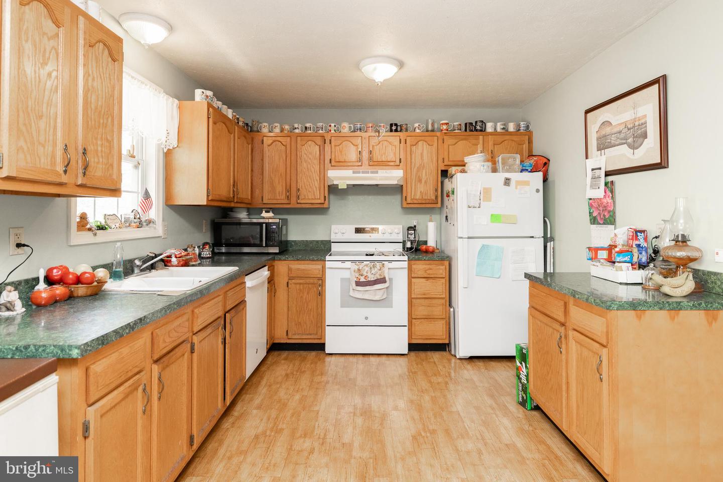 228 SLEEPY WOODS RD, CROSS JUNCTION, Virginia 22625, 3 Bedrooms Bedrooms, ,2 BathroomsBathrooms,Residential,For sale,228 SLEEPY WOODS RD,VAFV2037198 MLS # VAFV2037198