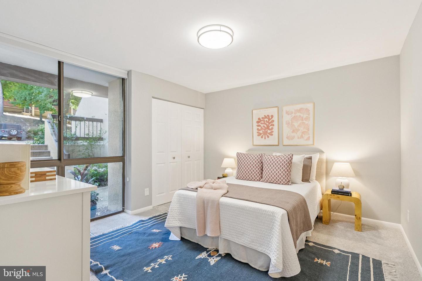 2246 S RANDOLPH ST #1, ARLINGTON, Virginia 22204, 2 Bedrooms Bedrooms, ,2 BathroomsBathrooms,Residential,For sale,2246 S RANDOLPH ST #1,VAAR2064660 MLS # VAAR2064660