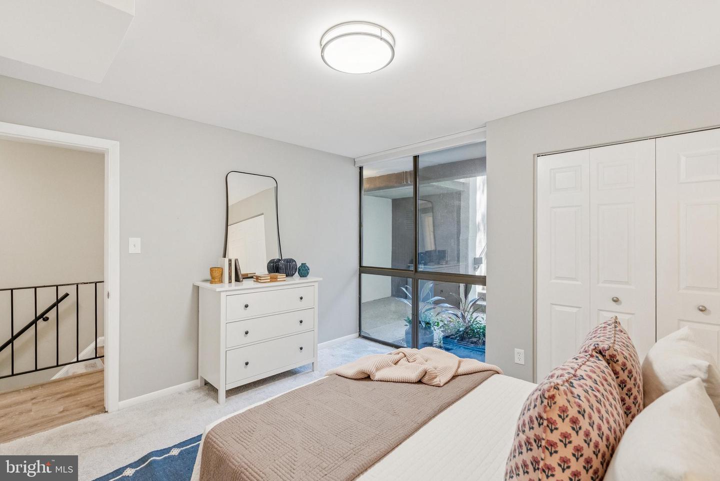 2246 S RANDOLPH ST #1, ARLINGTON, Virginia 22204, 2 Bedrooms Bedrooms, ,2 BathroomsBathrooms,Residential,For sale,2246 S RANDOLPH ST #1,VAAR2064660 MLS # VAAR2064660