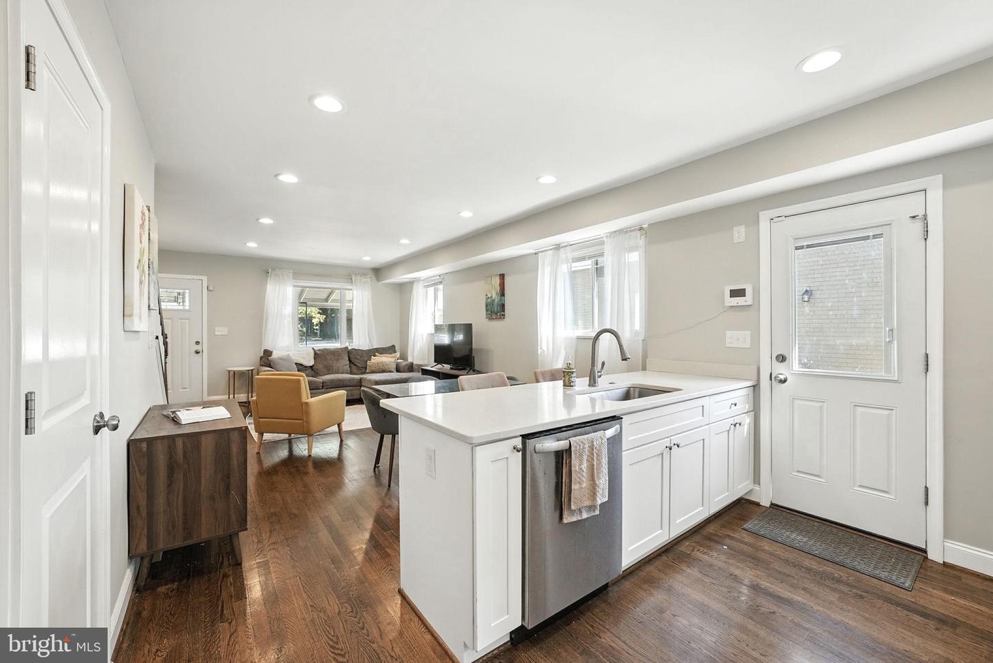 835 OGLETHORPE ST NE, WASHINGTON, District Of Columbia 20011, 4 Bedrooms Bedrooms, ,2 BathroomsBathrooms,Residential,For sale,835 OGLETHORPE ST NE,DCDC2225952 MLS # DCDC2225952