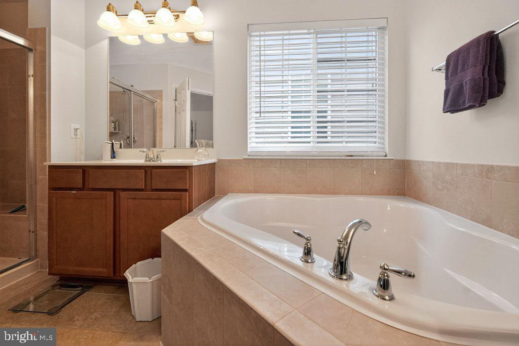 3573 EAGLE RIDGE DR, WOODBRIDGE, Virginia 22191, 5 Bedrooms Bedrooms, ,3 BathroomsBathrooms,Residential,For sale,3573 EAGLE RIDGE DR,VAPW2105560 MLS # VAPW2105560