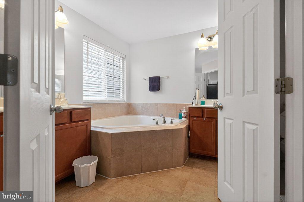3573 EAGLE RIDGE DR, WOODBRIDGE, Virginia 22191, 5 Bedrooms Bedrooms, ,3 BathroomsBathrooms,Residential,For sale,3573 EAGLE RIDGE DR,VAPW2105560 MLS # VAPW2105560