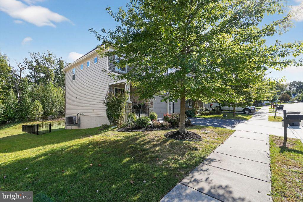 3573 EAGLE RIDGE DR, WOODBRIDGE, Virginia 22191, 5 Bedrooms Bedrooms, ,3 BathroomsBathrooms,Residential,For sale,3573 EAGLE RIDGE DR,VAPW2105560 MLS # VAPW2105560