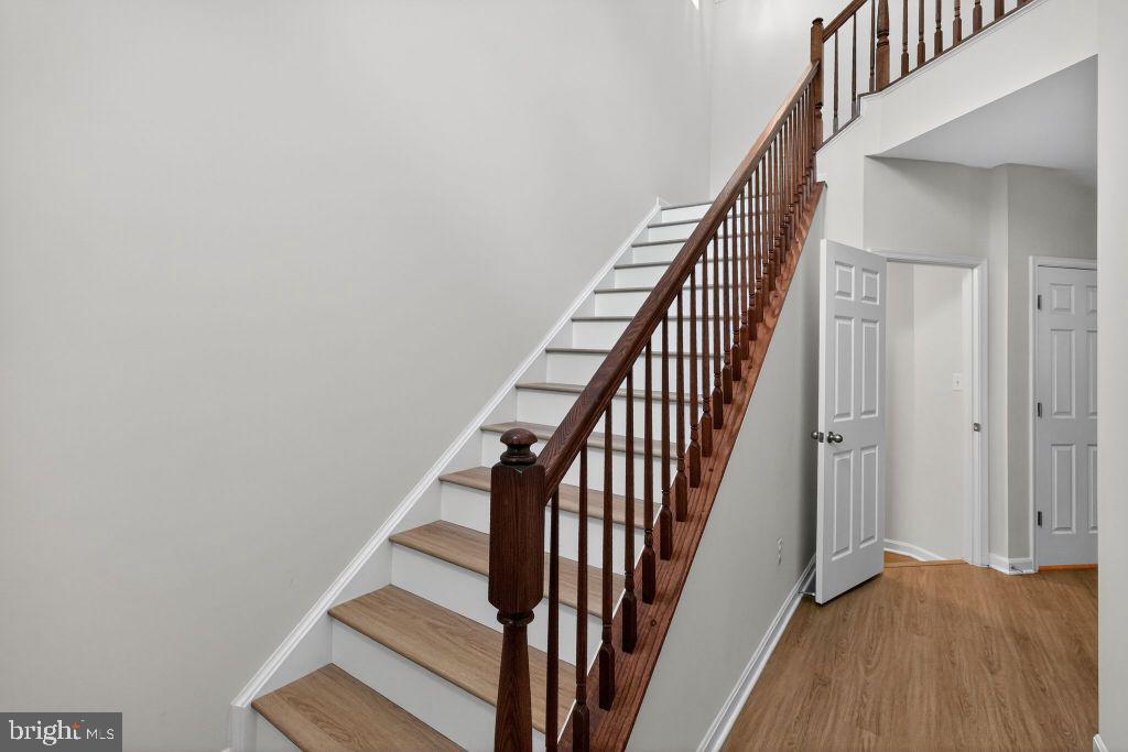 3573 EAGLE RIDGE DR, WOODBRIDGE, Virginia 22191, 5 Bedrooms Bedrooms, ,3 BathroomsBathrooms,Residential,For sale,3573 EAGLE RIDGE DR,VAPW2105560 MLS # VAPW2105560