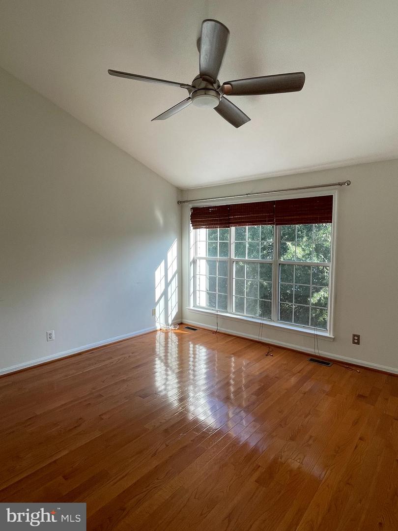 47692 SANDBANK SQ, STERLING, Virginia 20165, 4 Bedrooms Bedrooms, ,3 BathroomsBathrooms,Residential,For sale,47692 SANDBANK SQ,VALO2108430 MLS # VALO2108430