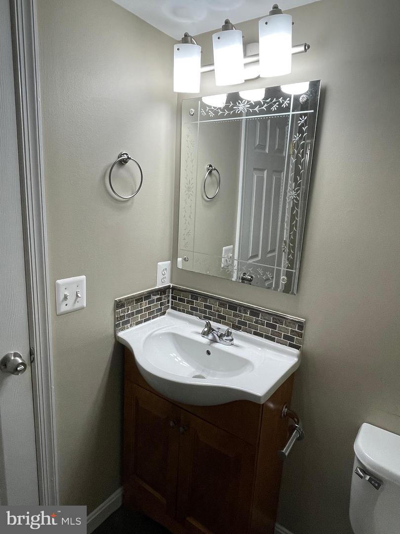 47692 SANDBANK SQ, STERLING, Virginia 20165, 4 Bedrooms Bedrooms, ,3 BathroomsBathrooms,Residential,For sale,47692 SANDBANK SQ,VALO2108430 MLS # VALO2108430
