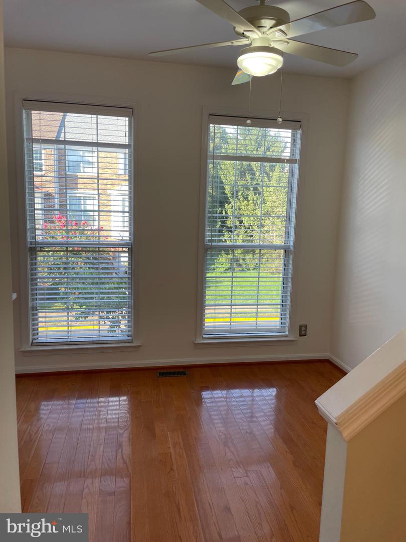 47692 SANDBANK SQ, STERLING, Virginia 20165, 4 Bedrooms Bedrooms, ,3 BathroomsBathrooms,Residential,For sale,47692 SANDBANK SQ,VALO2108430 MLS # VALO2108430