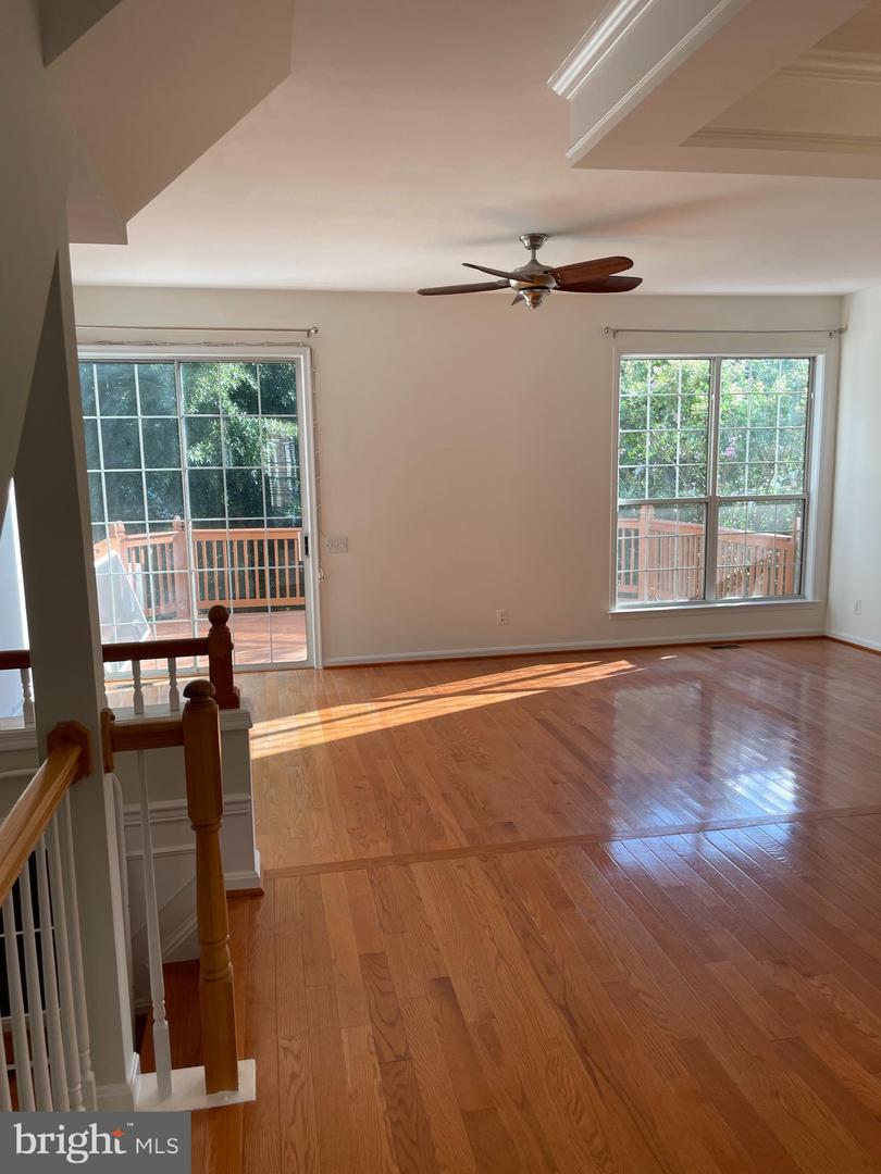 47692 SANDBANK SQ, STERLING, Virginia 20165, 4 Bedrooms Bedrooms, ,3 BathroomsBathrooms,Residential,For sale,47692 SANDBANK SQ,VALO2108430 MLS # VALO2108430