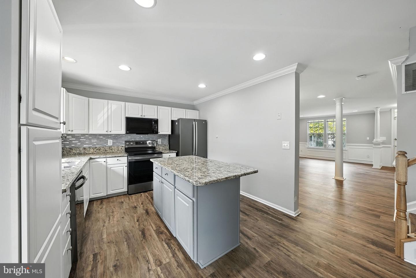 20419 CHARTER OAK DR, ASHBURN, Virginia 20147, 3 Bedrooms Bedrooms, ,3 BathroomsBathrooms,Residential,For sale,20419 CHARTER OAK DR,VALO2108440 MLS # VALO2108440