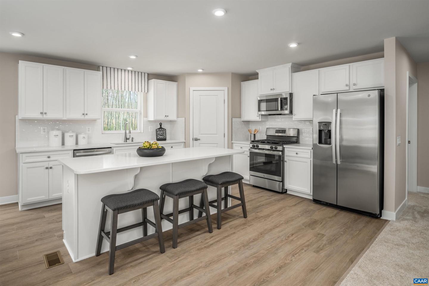 137C WHITE SANDS BLVD, BARBOURSVILLE, Virginia 22923, 3 Bedrooms Bedrooms, ,2 BathroomsBathrooms,Residential,For sale,137C WHITE SANDS BLVD,669768 MLS # 669768