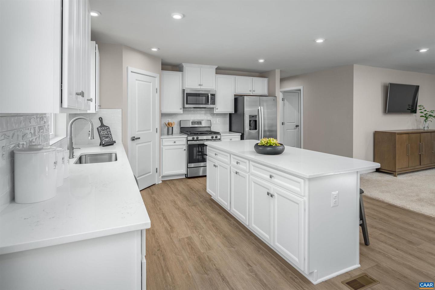 137C WHITE SANDS BLVD, BARBOURSVILLE, Virginia 22923, 3 Bedrooms Bedrooms, ,2 BathroomsBathrooms,Residential,For sale,137C WHITE SANDS BLVD,669768 MLS # 669768