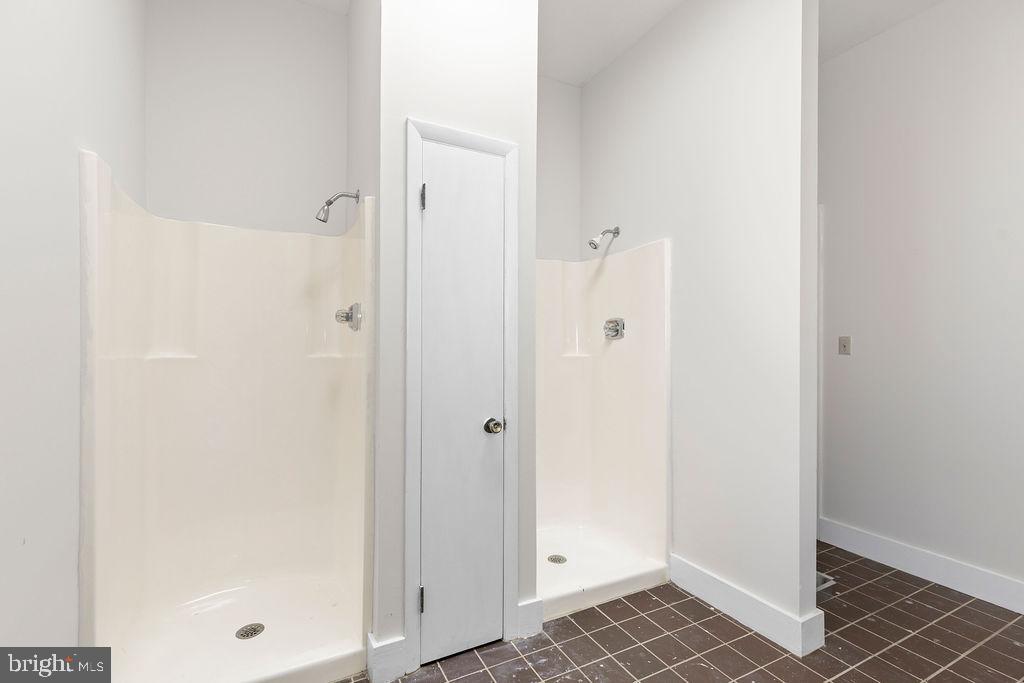 838 BOWLING GREEN RD, FRONT ROYAL, Virginia 22630, ,3 BathroomsBathrooms,Farm,For sale,838 BOWLING GREEN RD,VAWR2012526 MLS # VAWR2012526