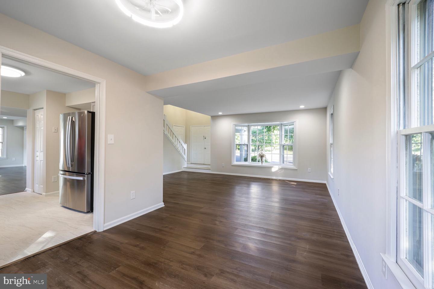 13802 POPLAR TREE RD, CHANTILLY, Virginia 20151, 5 Bedrooms Bedrooms, 9 Rooms Rooms,3 BathroomsBathrooms,Residential,For sale,13802 POPLAR TREE RD,VAFX2254794 MLS # VAFX2254794