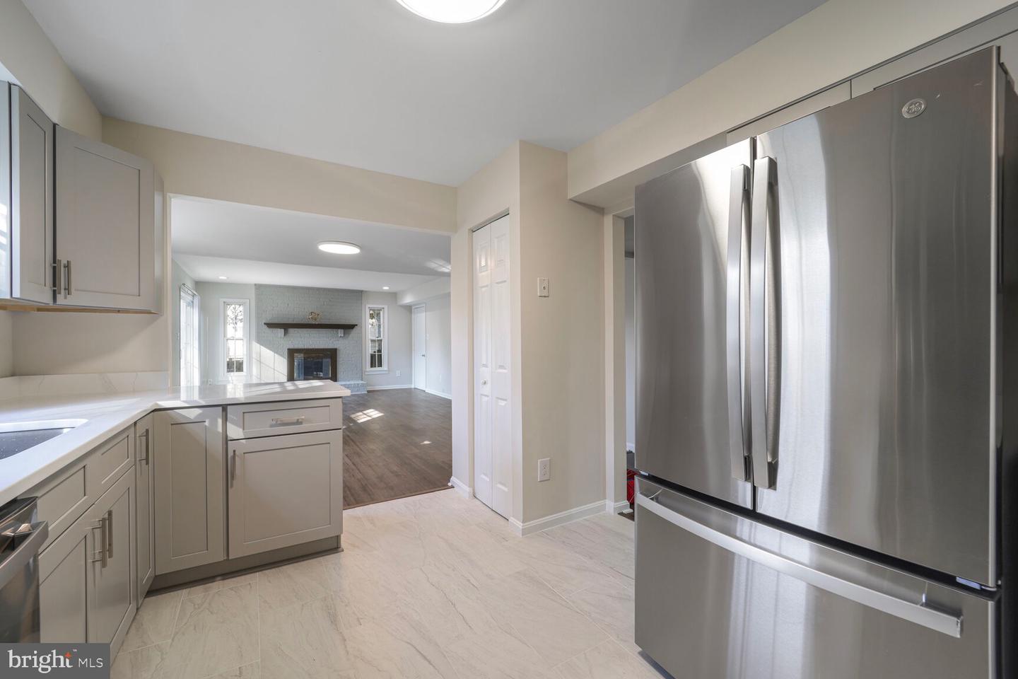 13802 POPLAR TREE RD, CHANTILLY, Virginia 20151, 5 Bedrooms Bedrooms, 9 Rooms Rooms,3 BathroomsBathrooms,Residential,For sale,13802 POPLAR TREE RD,VAFX2254794 MLS # VAFX2254794