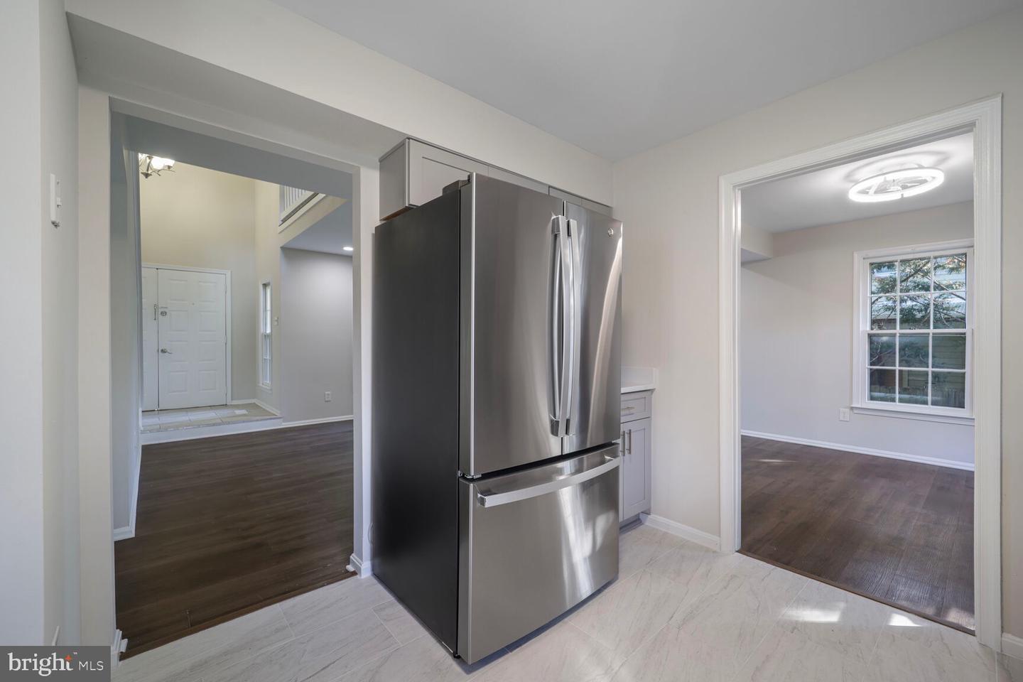 13802 POPLAR TREE RD, CHANTILLY, Virginia 20151, 5 Bedrooms Bedrooms, 9 Rooms Rooms,3 BathroomsBathrooms,Residential,For sale,13802 POPLAR TREE RD,VAFX2254794 MLS # VAFX2254794