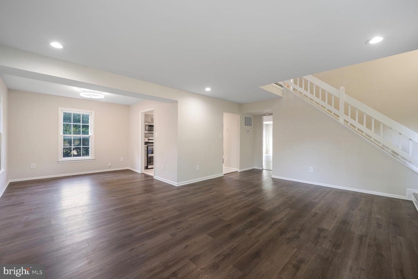 13802 POPLAR TREE RD, CHANTILLY, Virginia 20151, 5 Bedrooms Bedrooms, 9 Rooms Rooms,3 BathroomsBathrooms,Residential,For sale,13802 POPLAR TREE RD,VAFX2254794 MLS # VAFX2254794