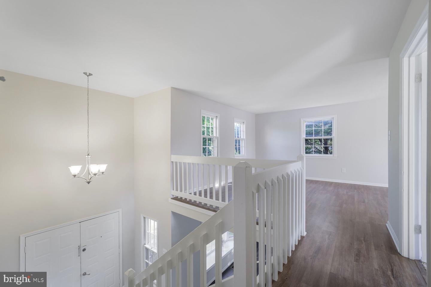 13802 POPLAR TREE RD, CHANTILLY, Virginia 20151, 5 Bedrooms Bedrooms, 9 Rooms Rooms,3 BathroomsBathrooms,Residential,For sale,13802 POPLAR TREE RD,VAFX2254794 MLS # VAFX2254794