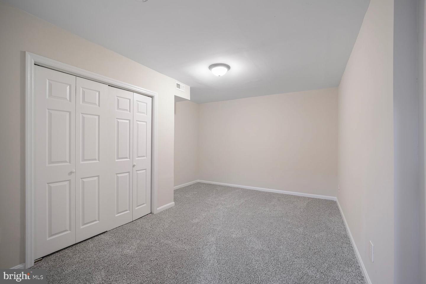 13802 POPLAR TREE RD, CHANTILLY, Virginia 20151, 5 Bedrooms Bedrooms, 9 Rooms Rooms,3 BathroomsBathrooms,Residential,For sale,13802 POPLAR TREE RD,VAFX2254794 MLS # VAFX2254794
