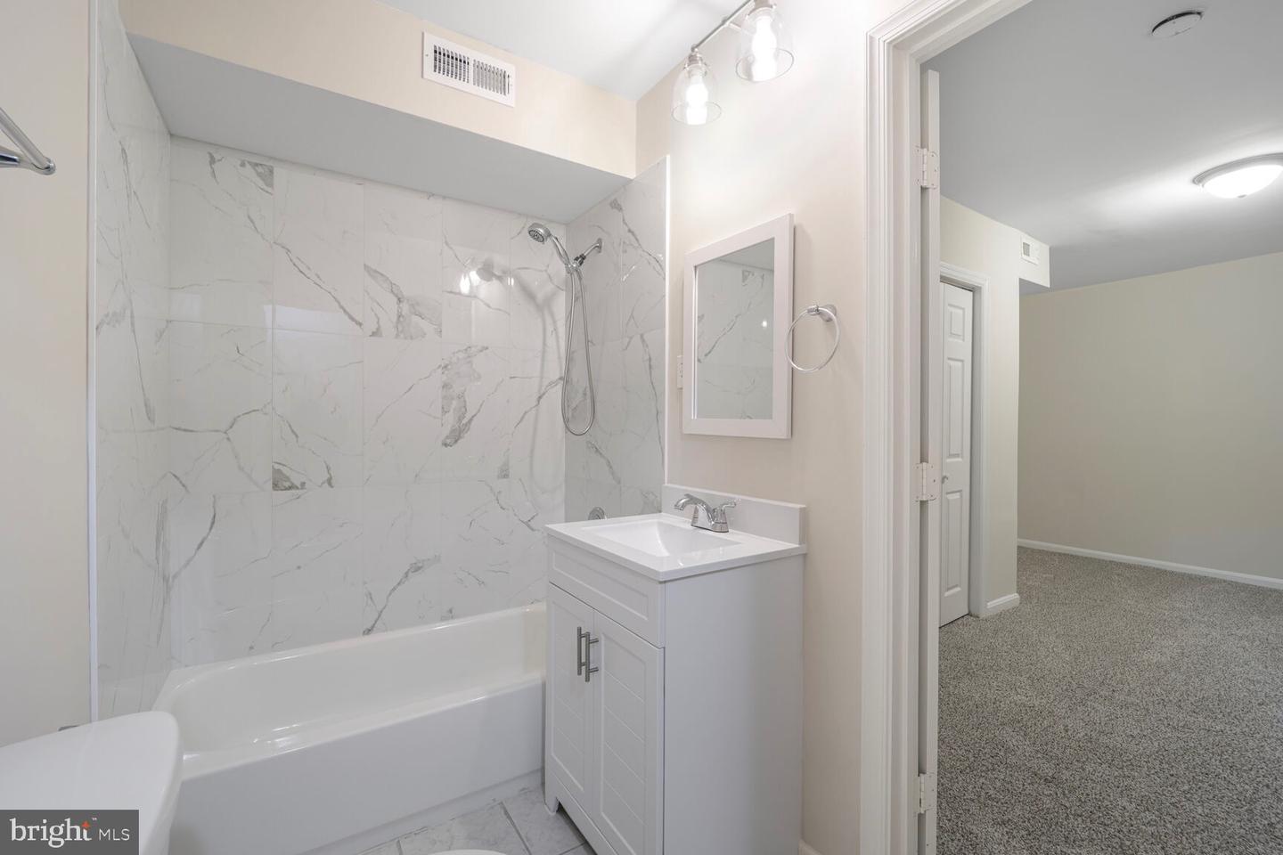 13802 POPLAR TREE RD, CHANTILLY, Virginia 20151, 5 Bedrooms Bedrooms, 9 Rooms Rooms,3 BathroomsBathrooms,Residential,For sale,13802 POPLAR TREE RD,VAFX2254794 MLS # VAFX2254794