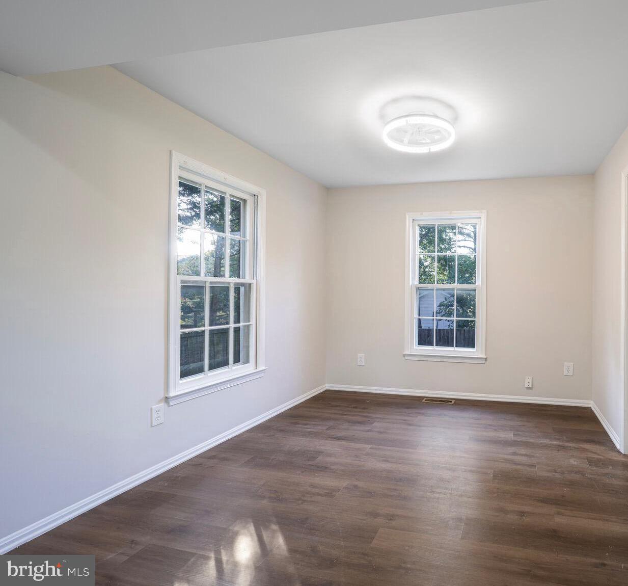 13802 POPLAR TREE RD, CHANTILLY, Virginia 20151, 5 Bedrooms Bedrooms, 9 Rooms Rooms,3 BathroomsBathrooms,Residential,For sale,13802 POPLAR TREE RD,VAFX2254794 MLS # VAFX2254794