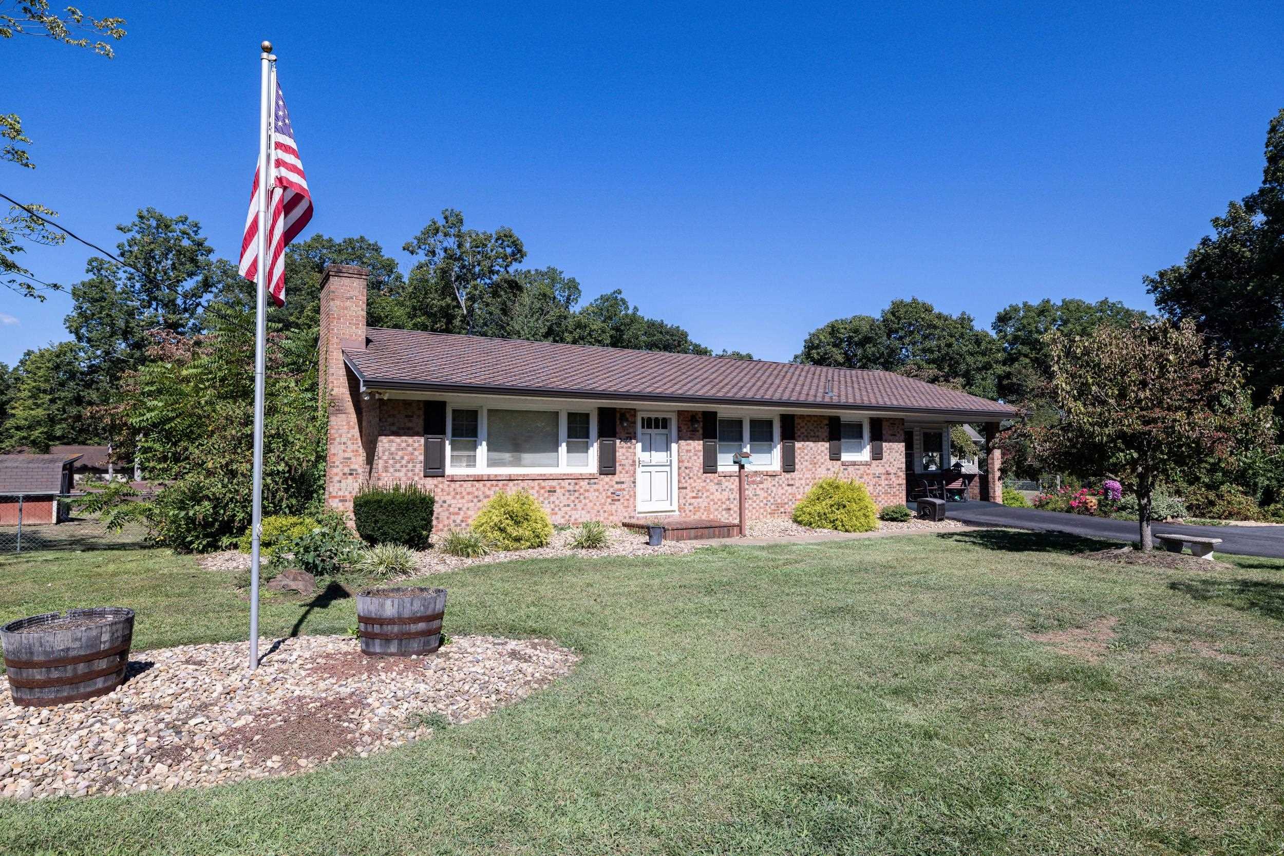 2466 LITTLE GAP RD, ELKTON, Virginia 22827, 3 Bedrooms Bedrooms, ,2 BathroomsBathrooms,Residential,2466 LITTLE GAP RD,668965 MLS # 668965