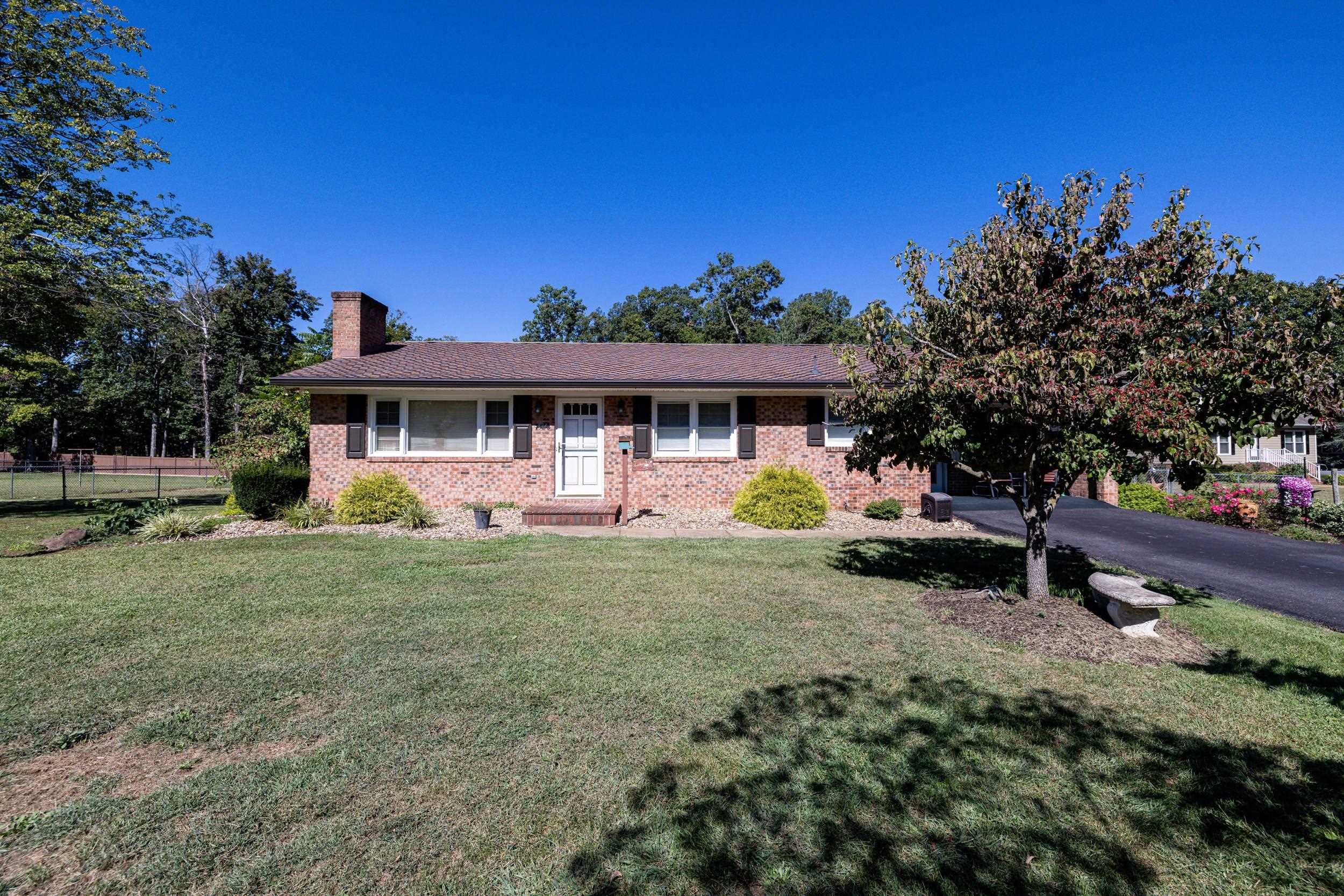 2466 LITTLE GAP RD, ELKTON, Virginia 22827, 3 Bedrooms Bedrooms, ,2 BathroomsBathrooms,Residential,2466 LITTLE GAP RD,668965 MLS # 668965