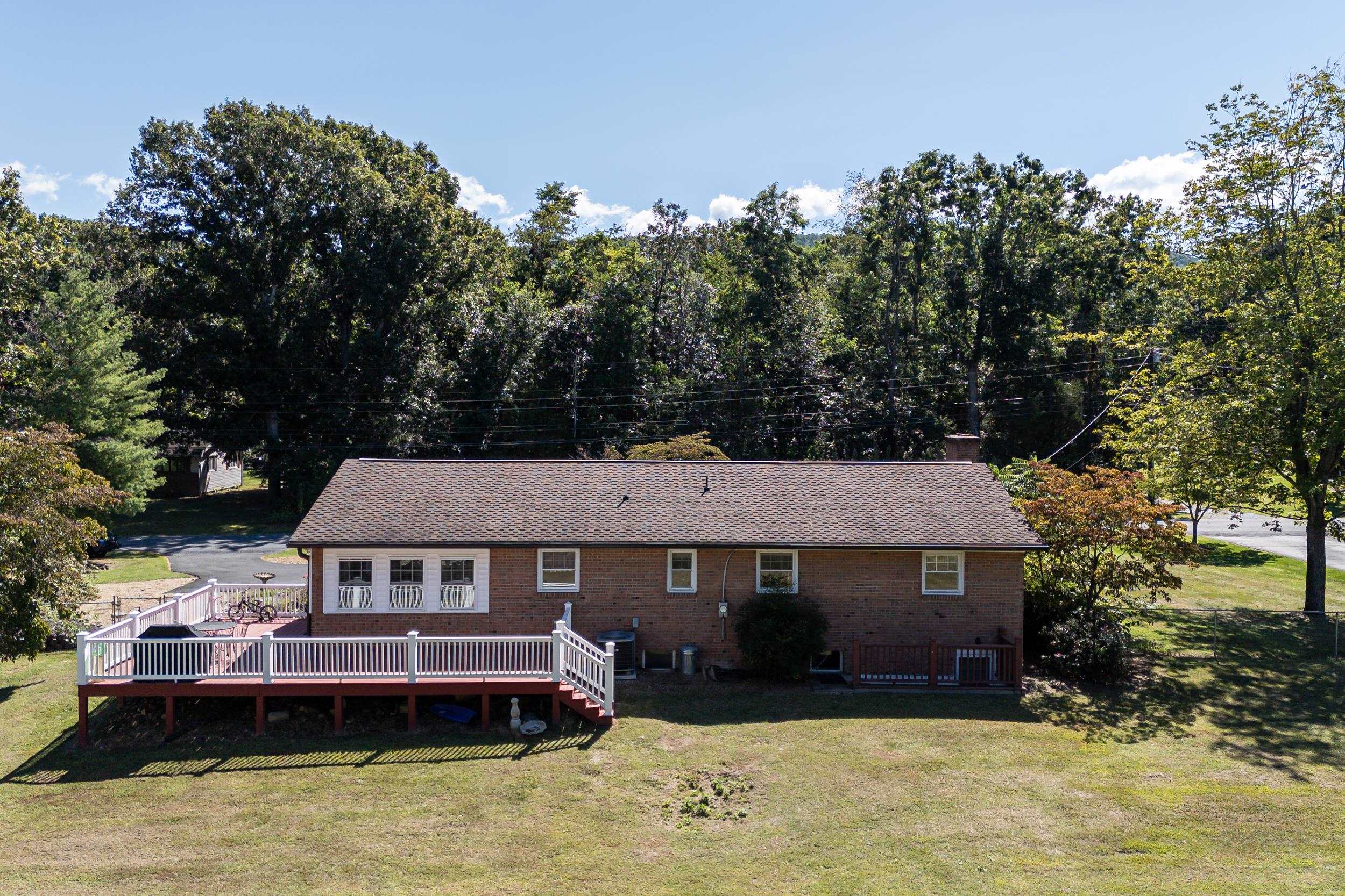2466 LITTLE GAP RD, ELKTON, Virginia 22827, 3 Bedrooms Bedrooms, ,2 BathroomsBathrooms,Residential,2466 LITTLE GAP RD,668965 MLS # 668965