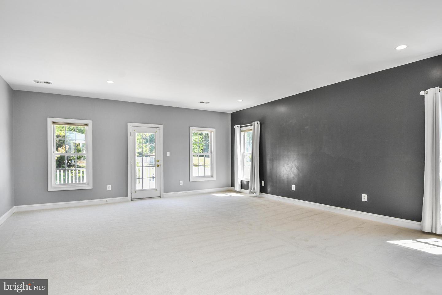 7323 BAYFIELD LN, WARRENTON, Virginia 20187, 4 Bedrooms Bedrooms, ,4 BathroomsBathrooms,Residential,For sale,7323 BAYFIELD LN,VAFQ2018106 MLS # VAFQ2018106