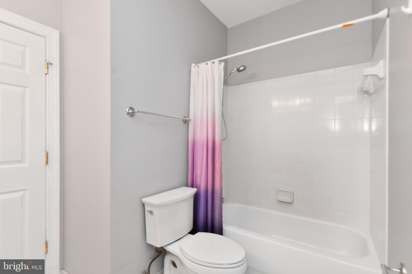 7323 BAYFIELD LN, WARRENTON, Virginia 20187, 4 Bedrooms Bedrooms, ,4 BathroomsBathrooms,Residential,For sale,7323 BAYFIELD LN,VAFQ2018106 MLS # VAFQ2018106