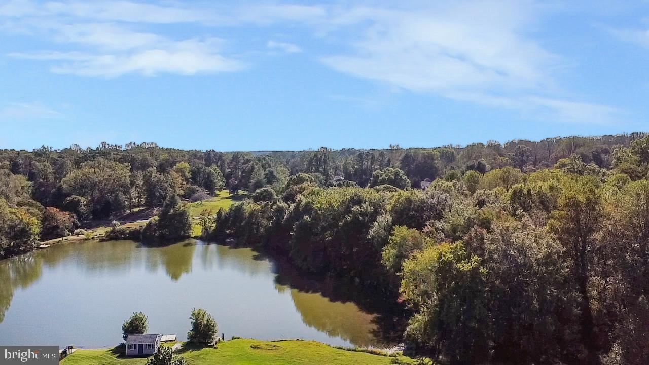7323 BAYFIELD LN, WARRENTON, Virginia 20187, 4 Bedrooms Bedrooms, ,4 BathroomsBathrooms,Residential,For sale,7323 BAYFIELD LN,VAFQ2018106 MLS # VAFQ2018106