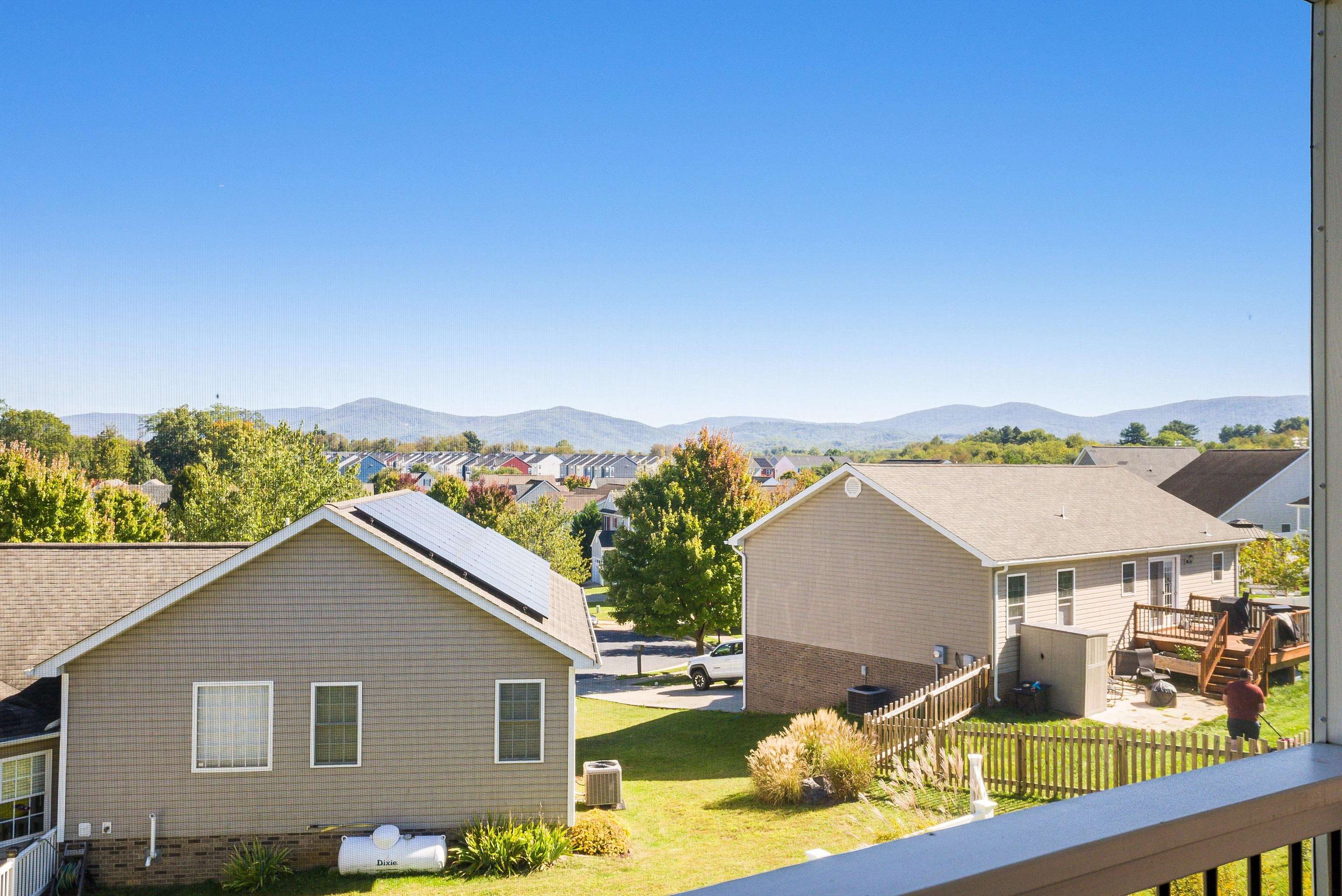 229 OVERVIEW ST, WAYNESBORO, Virginia 22980, 4 Bedrooms Bedrooms, ,3 BathroomsBathrooms,Residential,229 OVERVIEW ST,669770 MLS # 669770