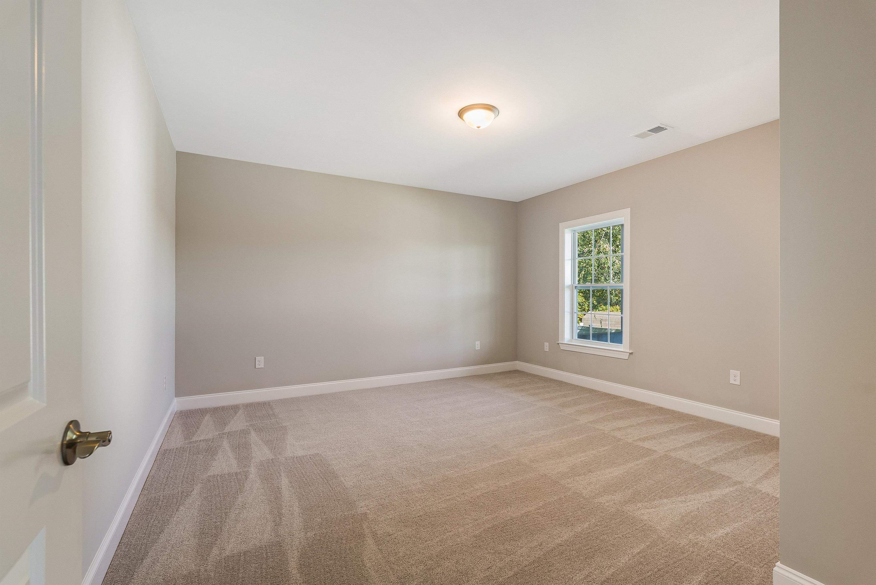 229 OVERVIEW ST, WAYNESBORO, Virginia 22980, 4 Bedrooms Bedrooms, ,3 BathroomsBathrooms,Residential,229 OVERVIEW ST,669770 MLS # 669770