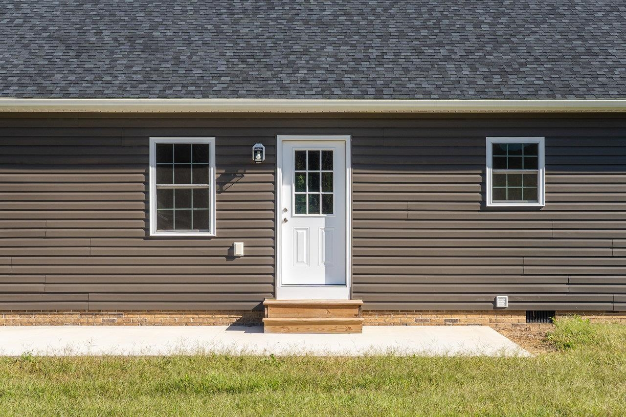 809 6TH ST, GROTTOES, Virginia 24441, 3 Bedrooms Bedrooms, ,2 BathroomsBathrooms,Residential,809 6TH ST,669774 MLS # 669774