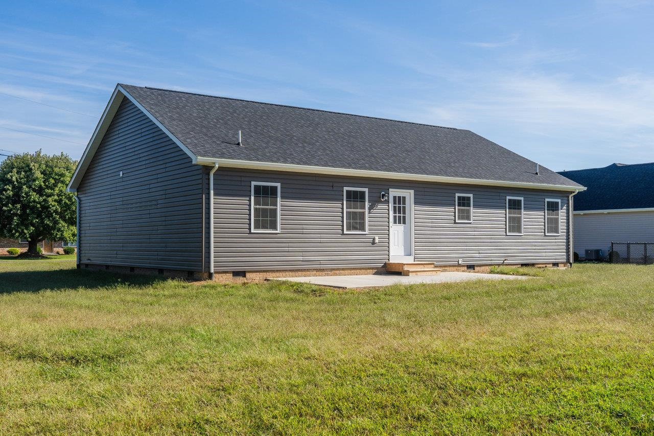 809 6TH ST, GROTTOES, Virginia 24441, 3 Bedrooms Bedrooms, ,2 BathroomsBathrooms,Residential,809 6TH ST,669774 MLS # 669774