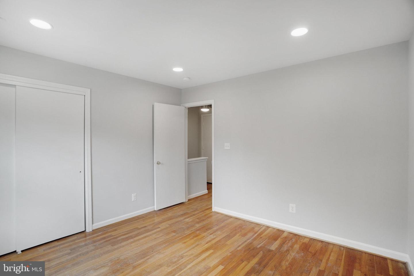 5925 MINUTEMEN RD #248, SPRINGFIELD, Virginia 22152, 2 Bedrooms Bedrooms, ,1 BathroomBathrooms,Residential,For sale,5925 MINUTEMEN RD #248,VAFX2266082 MLS # VAFX2266082