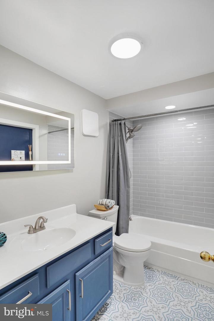 5925 MINUTEMEN RD #248, SPRINGFIELD, Virginia 22152, 2 Bedrooms Bedrooms, ,1 BathroomBathrooms,Residential,For sale,5925 MINUTEMEN RD #248,VAFX2266082 MLS # VAFX2266082