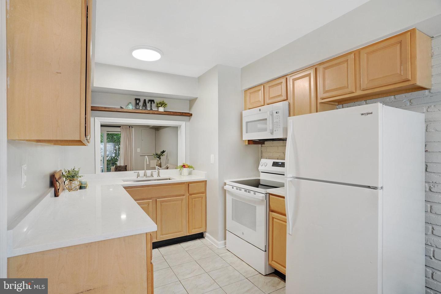 5925 MINUTEMEN RD #248, SPRINGFIELD, Virginia 22152, 2 Bedrooms Bedrooms, ,1 BathroomBathrooms,Residential,For sale,5925 MINUTEMEN RD #248,VAFX2266082 MLS # VAFX2266082