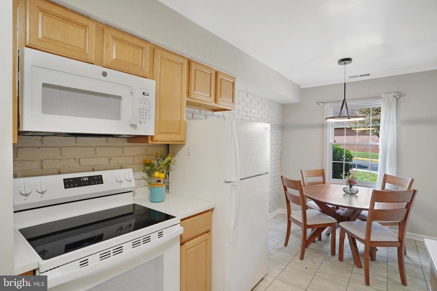 5925 MINUTEMEN RD #248, SPRINGFIELD, Virginia 22152, 2 Bedrooms Bedrooms, ,1 BathroomBathrooms,Residential,For sale,5925 MINUTEMEN RD #248,VAFX2266082 MLS # VAFX2266082