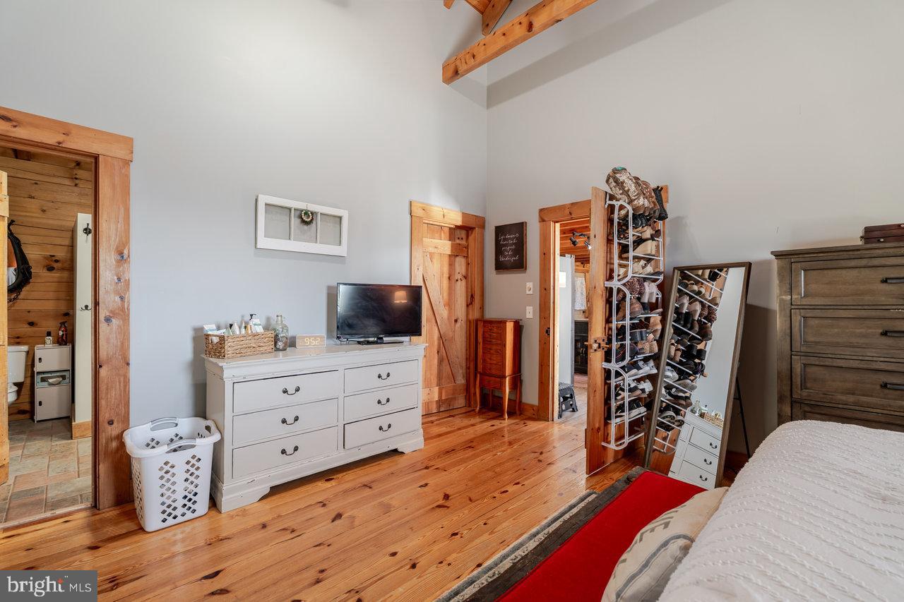 12012 HOLLAR SCHOOL RD, LINVILLE, Virginia 22834, 3 Bedrooms Bedrooms, ,2 BathroomsBathrooms,Residential,For sale,12012 HOLLAR SCHOOL RD,VARO2002570 MLS # VARO2002570