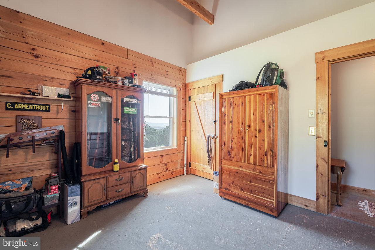 12012 HOLLAR SCHOOL RD, LINVILLE, Virginia 22834, 3 Bedrooms Bedrooms, ,2 BathroomsBathrooms,Residential,For sale,12012 HOLLAR SCHOOL RD,VARO2002570 MLS # VARO2002570