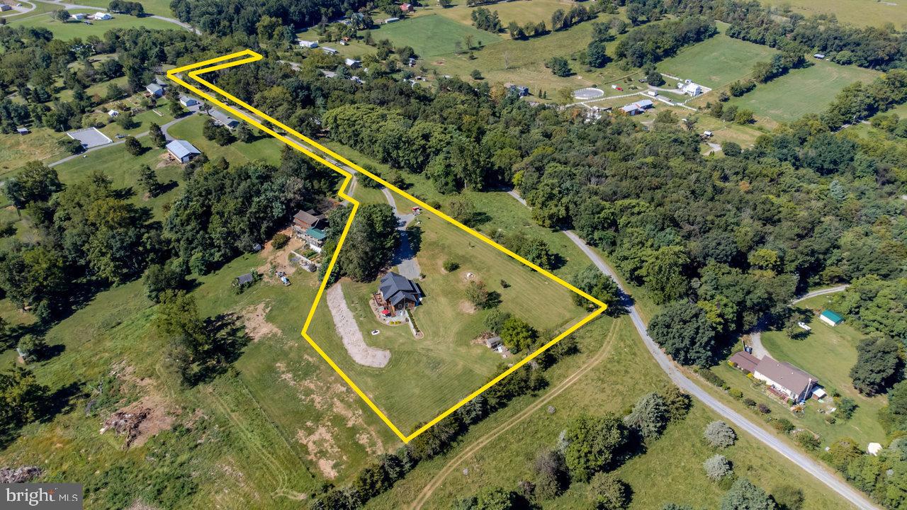 12012 HOLLAR SCHOOL RD, LINVILLE, Virginia 22834, 3 Bedrooms Bedrooms, ,2 BathroomsBathrooms,Residential,For sale,12012 HOLLAR SCHOOL RD,VARO2002570 MLS # VARO2002570