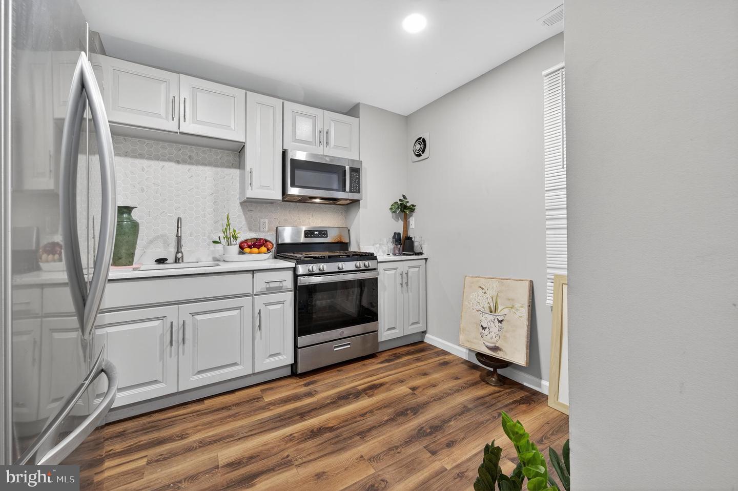 1206 11TH ST NW, WASHINGTON, District Of Columbia 20001, 4 Bedrooms Bedrooms, ,2 BathroomsBathrooms,Residential,For sale,1206 11TH ST NW,DCDC2221584 MLS # DCDC2221584