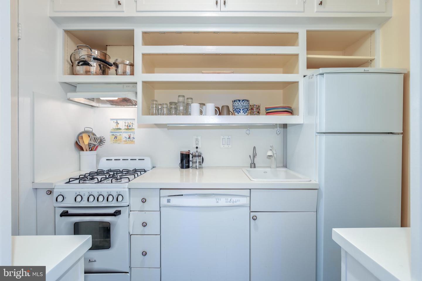 3900 CATHEDRAL AVE NW #605A, WASHINGTON, District Of Columbia 20016, 1 Bedroom Bedrooms, ,1 BathroomBathrooms,Residential,For sale,3900 CATHEDRAL AVE NW #605A,DCDC2223144 MLS # DCDC2223144