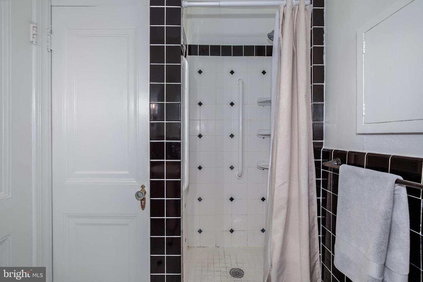 3900 CATHEDRAL AVE NW #605A, WASHINGTON, District Of Columbia 20016, 1 Bedroom Bedrooms, ,1 BathroomBathrooms,Residential,For sale,3900 CATHEDRAL AVE NW #605A,DCDC2223144 MLS # DCDC2223144