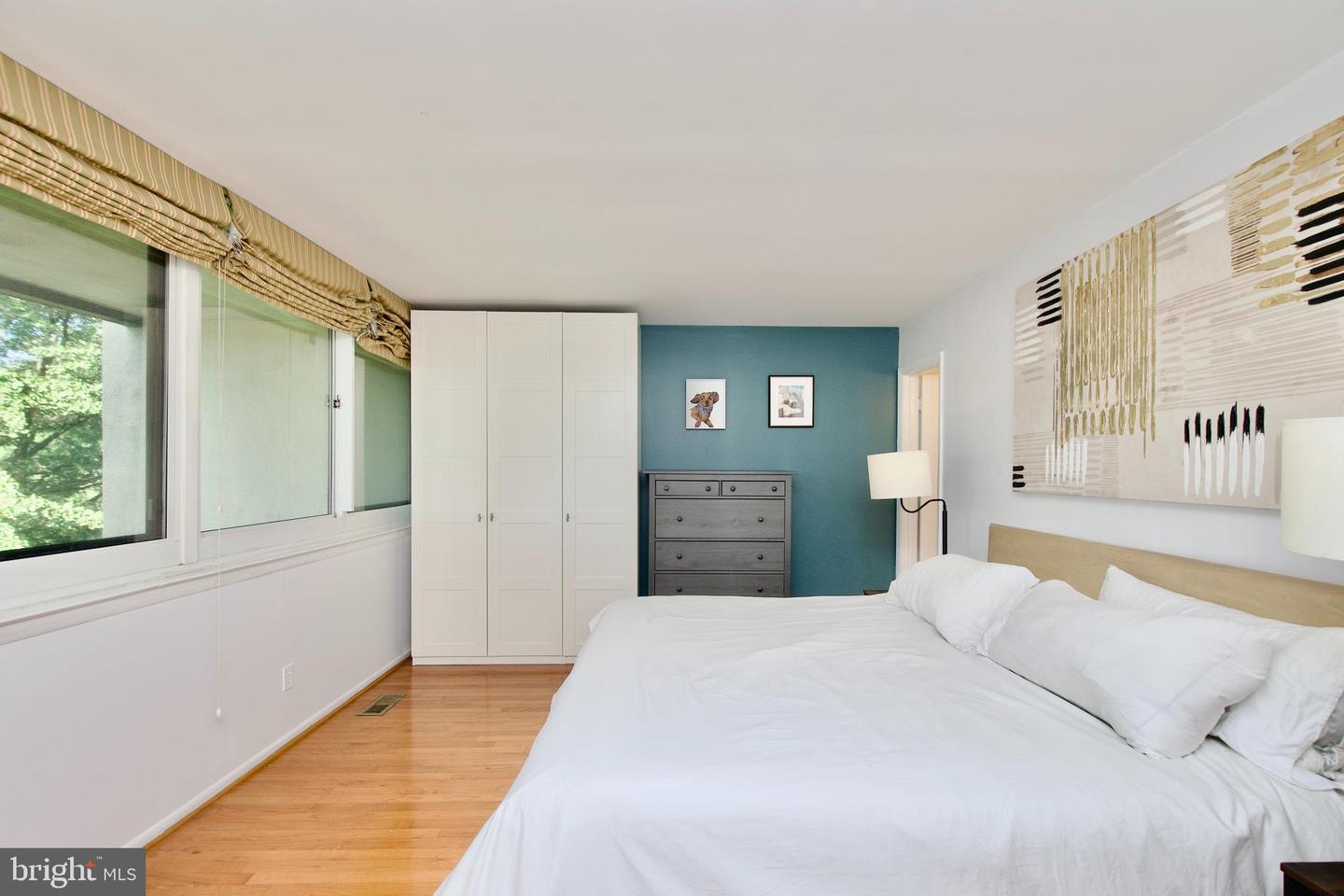 2204 S QUINCY ST #1, ARLINGTON, Virginia 22204, 2 Bedrooms Bedrooms, ,2 BathroomsBathrooms,Residential,For sale,2204 S QUINCY ST #1,VAAR2063896 MLS # VAAR2063896