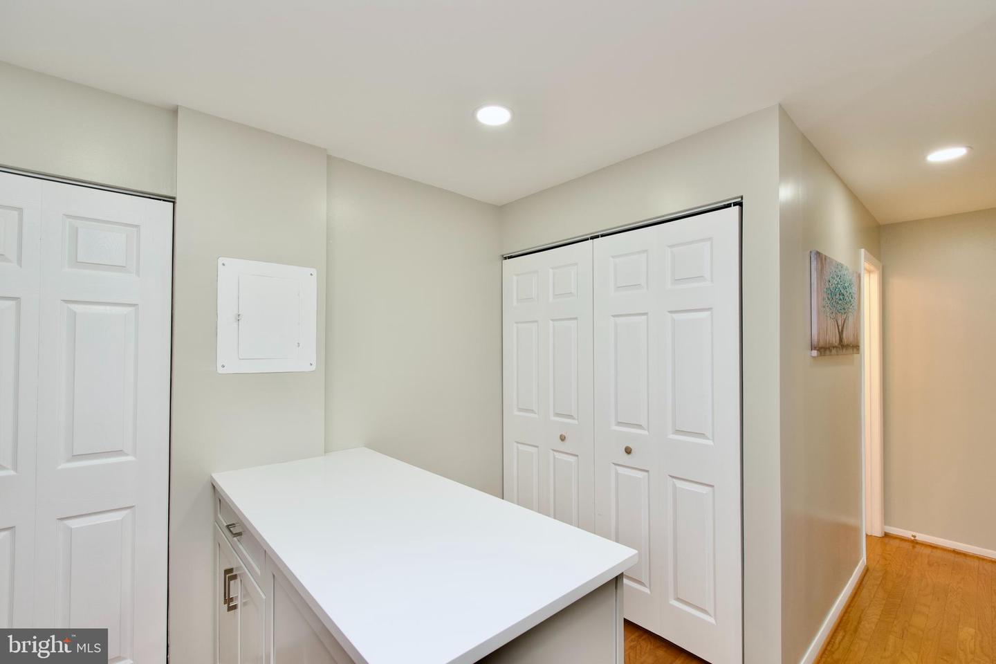 2204 S QUINCY ST #1, ARLINGTON, Virginia 22204, 2 Bedrooms Bedrooms, ,2 BathroomsBathrooms,Residential,For sale,2204 S QUINCY ST #1,VAAR2063896 MLS # VAAR2063896