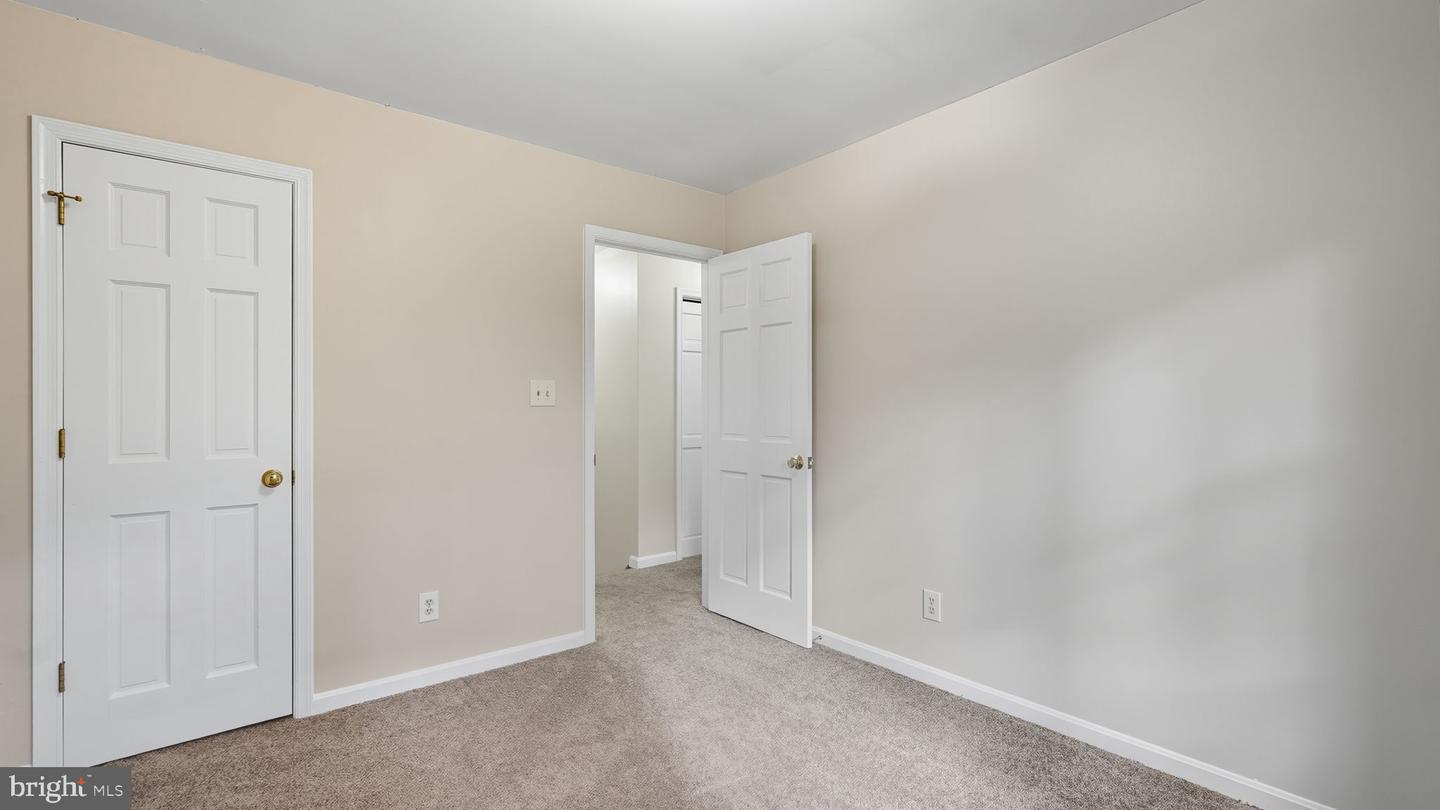 5216 CALVERT CT, FREDERICKSBURG, Virginia 22407, 5 Bedrooms Bedrooms, 16 Rooms Rooms,3 BathroomsBathrooms,Residential,For sale,5216 CALVERT CT,VASP2036396 MLS # VASP2036396