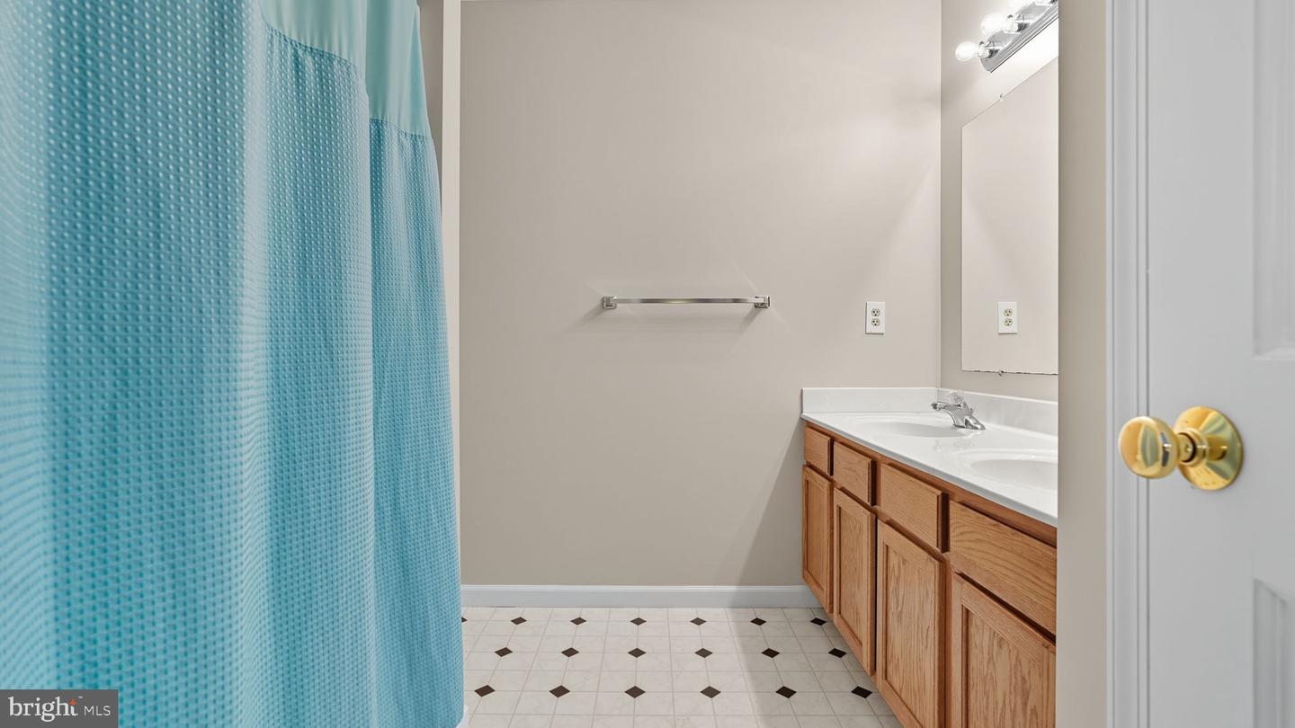 5216 CALVERT CT, FREDERICKSBURG, Virginia 22407, 5 Bedrooms Bedrooms, 16 Rooms Rooms,3 BathroomsBathrooms,Residential,For sale,5216 CALVERT CT,VASP2036396 MLS # VASP2036396