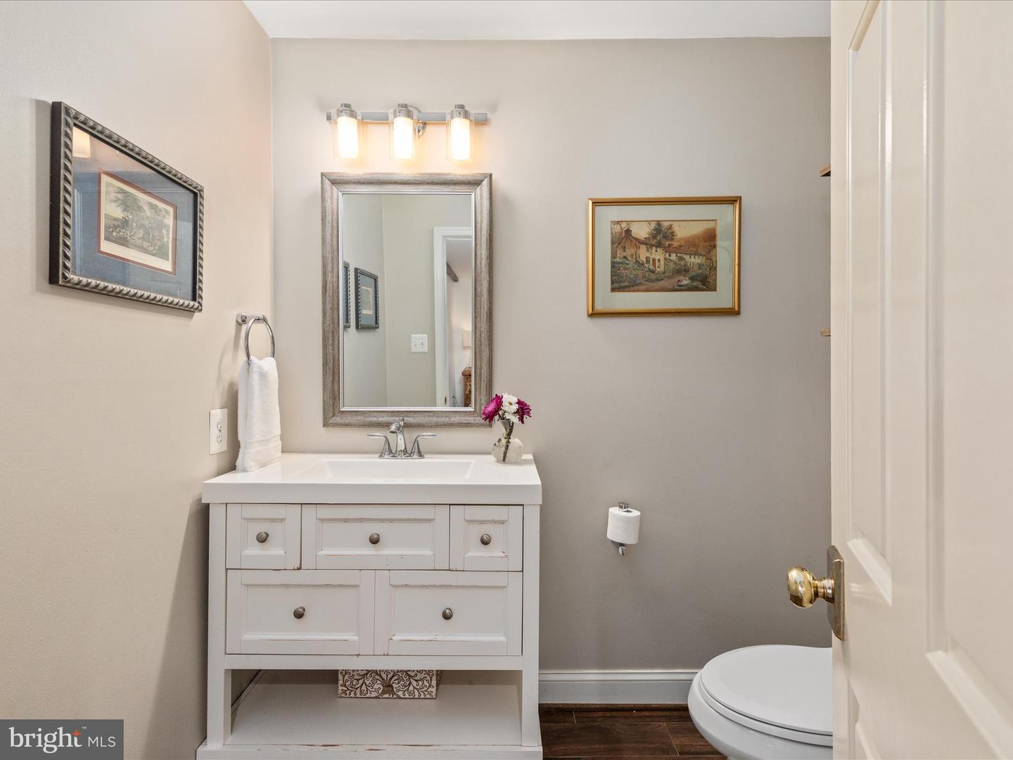 11119 COROBON LN, GREAT FALLS, Virginia 22066, 5 Bedrooms Bedrooms, ,3 BathroomsBathrooms,Residential,For sale,11119 COROBON LN,VAFX2268984 MLS # VAFX2268984